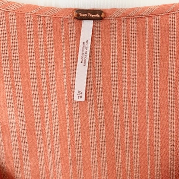 FREE PEOPLE The Ramona Top Blouse Ruffle Neckline Tie Waist Size XS - Picture 7 of 7